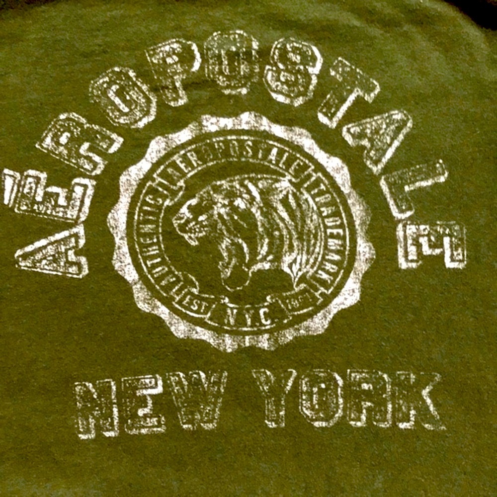 Aeropostale dark green New York short sleeve tee Small